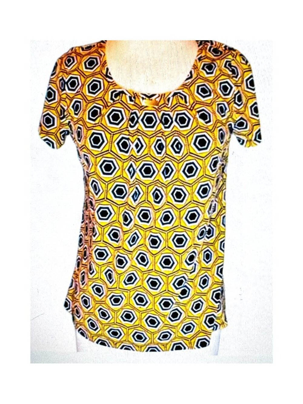 Bydesign Flattering Cut Yellow Black Blouse Lightweight Floral Short Sleeve Top